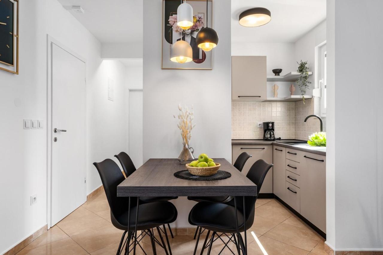 Villa Lux Promajna Esterno foto